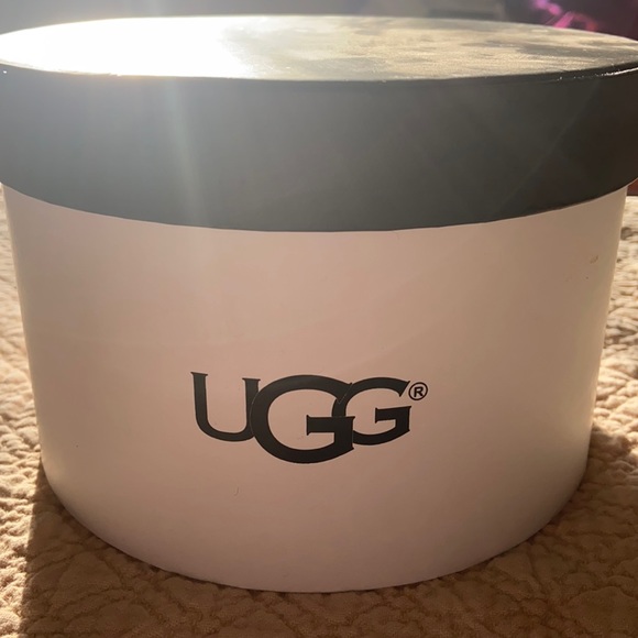 UGG Accessories - UGG ear muffs